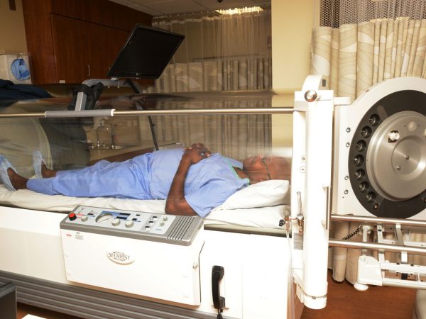 Cost Considerations: Exploring Price Hyperbaric Chamber Varieties
